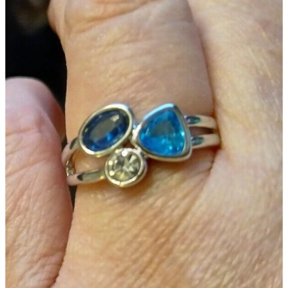Silver 3 Three Blue Clear Stone Ring Size 8 Triangle Oval - Picture 8 of 9